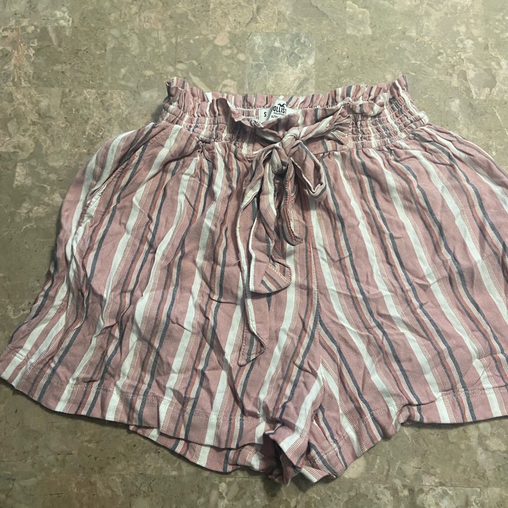 Hollister 2 piece High Waist Pink and White Shorts and matching top